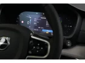 Volvo XC90 thumbnail 18
