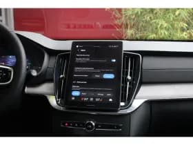 Volvo XC90 thumbnail 23