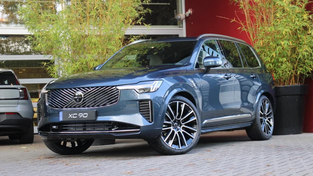 Volvo XC90 — foto 1