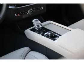 Volvo XC90 thumbnail 23