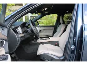 Volvo XC90 thumbnail 5