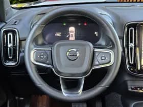 Volvo EX40 thumbnail 12
