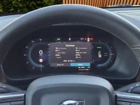 Volvo EX40 thumbnail 13