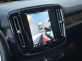 Volvo EX40 thumbnail 15