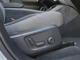 Volvo EX40 thumbnail 18