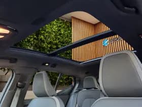Volvo EX40 thumbnail 6