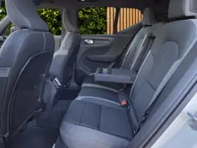 Volvo EX40 thumbnail 7