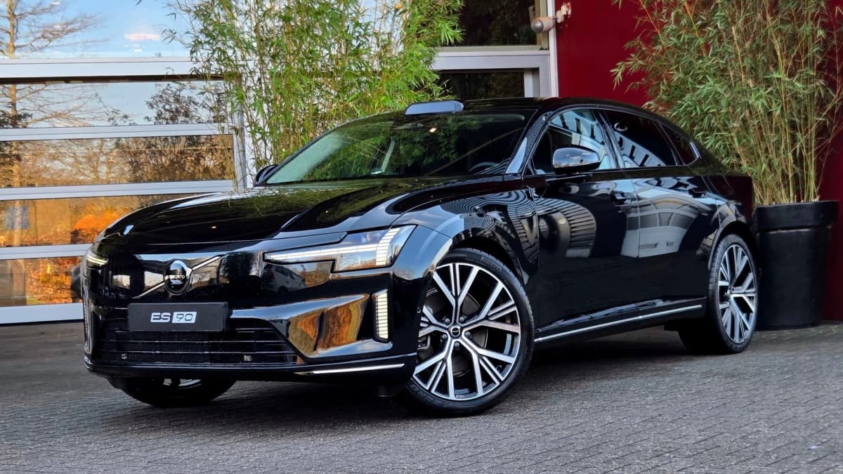 Volvo ES90 — foto 1