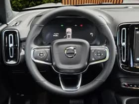Volvo EX40 thumbnail 12