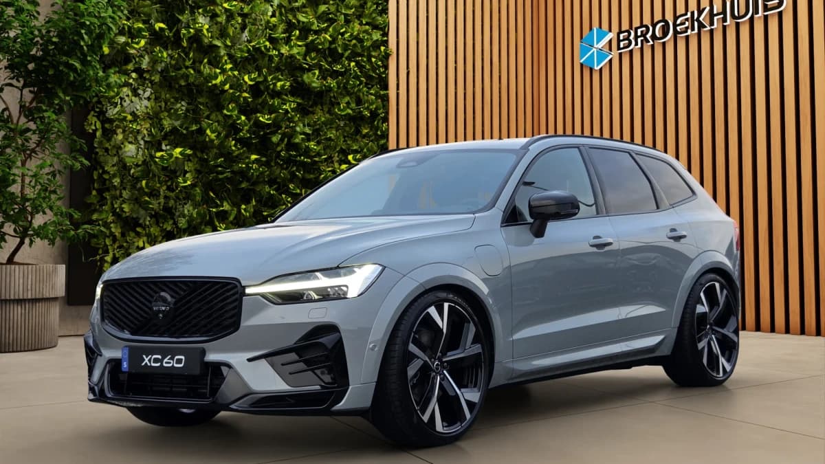 Volvo XC60 — foto 1