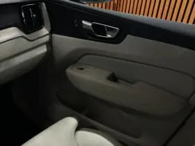 Volvo XC60 thumbnail 23