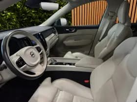 Volvo XC60 thumbnail 4