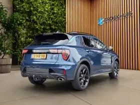 Lynk & Co 01 thumbnail 2