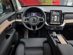 Volvo XC90 thumbnail 11