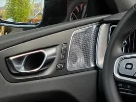 Volvo XC60 thumbnail 12
