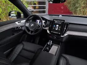 Volvo XC90 thumbnail 3
