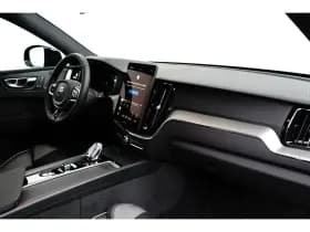 Volvo XC60 thumbnail 3