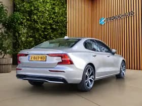 Volvo S60 thumbnail 2
