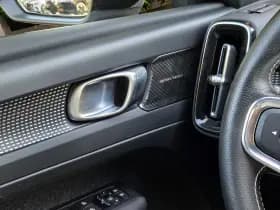 Volvo XC40 thumbnail 18