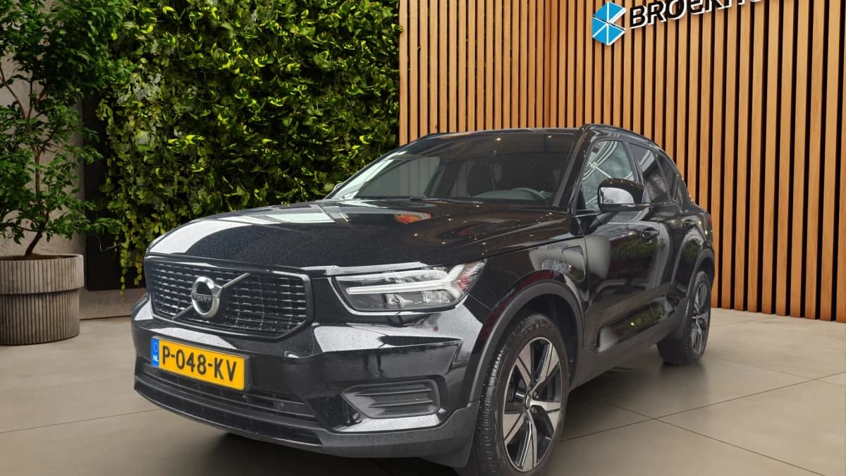 Volvo XC40 — foto 1