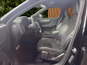Volvo XC40 thumbnail 5
