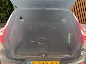 Volvo XC40 thumbnail 7
