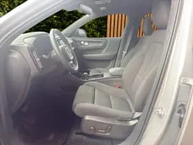 Volvo XC40 thumbnail 4