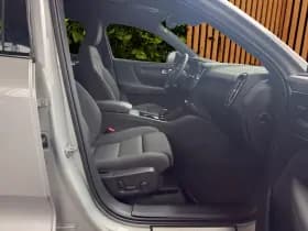 Volvo XC40 thumbnail 10