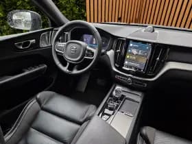 Volvo XC60 thumbnail 3