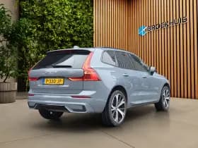 Volvo XC60 thumbnail 2