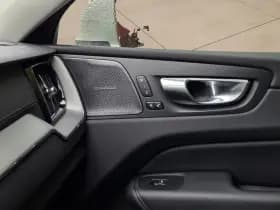 Volvo XC60 thumbnail 18