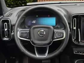 Volvo EX40 thumbnail 13