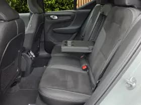 Volvo EX40 thumbnail 7
