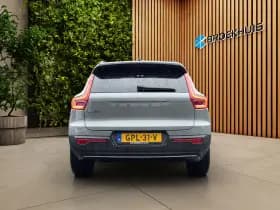 Volvo EX40 thumbnail 10