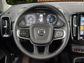 Volvo XC40 thumbnail 12