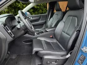 Volvo XC40 thumbnail 5