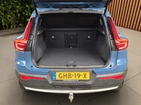 Volvo XC40 thumbnail 8