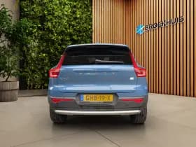 Volvo XC40 thumbnail 10