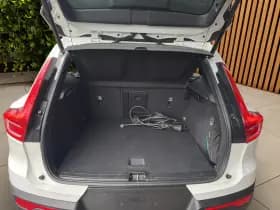 Volvo XC40 thumbnail 7