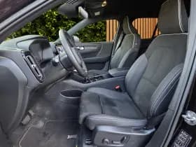 Volvo XC40 thumbnail 5