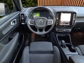 Volvo EX40 thumbnail 11