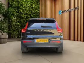 Volvo EX40 thumbnail 10