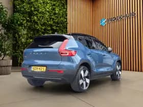 Volvo EX40 thumbnail 2