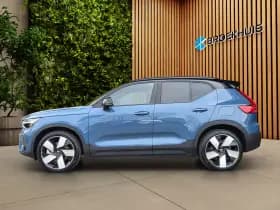 Volvo EX40 thumbnail 4