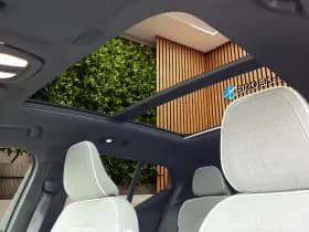 Volvo EX40 thumbnail 6