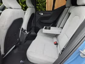 Volvo EX40 thumbnail 7