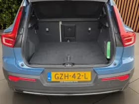 Volvo EX40 thumbnail 8