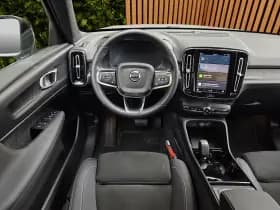 Volvo EX40 thumbnail 11