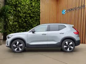 Volvo EX40 thumbnail 5