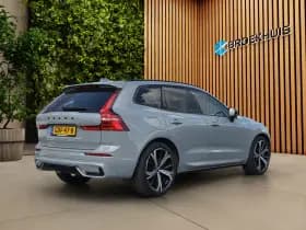 Volvo XC60 thumbnail 2
